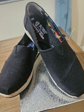 BOBS by Skechers Black Canvas Slip-On Espadrille Flats Size 10 New